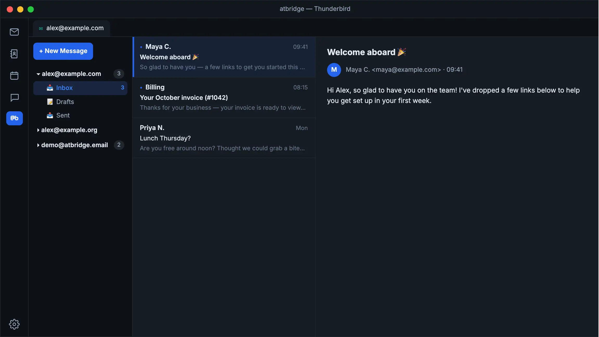 Otevření nastavení atbridge.ai v Thunderbirdu: klikněte na tlačítko @b v liště aktivit pro otevření @bridge AI Chat, poté klikněte na ikonu ozubeného kola pro otevření stránky Nastavení atbridge.ai na panelu Stav.